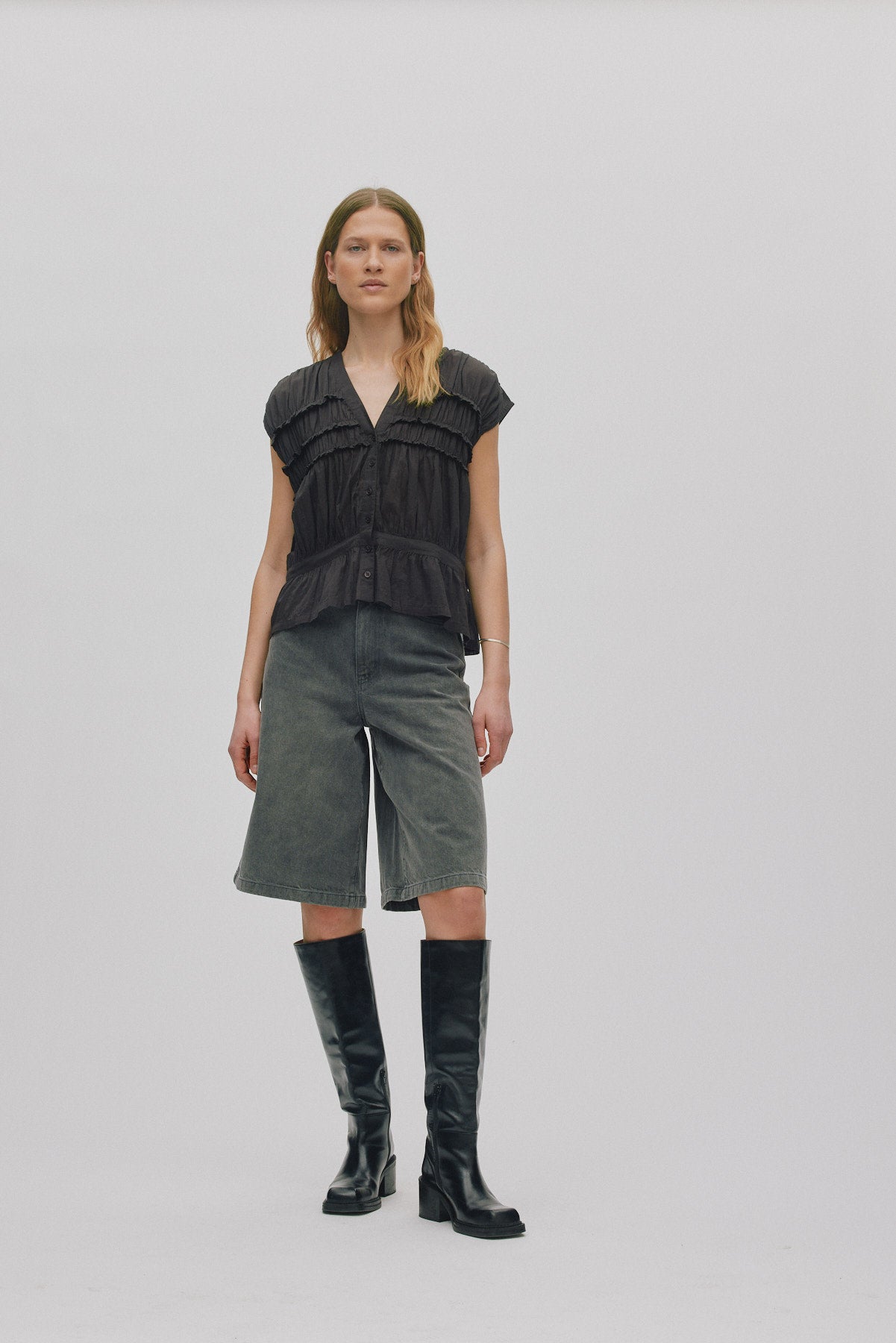 Adelin - Grey denim shorts I Washed grey 1 - Rabens Saloner