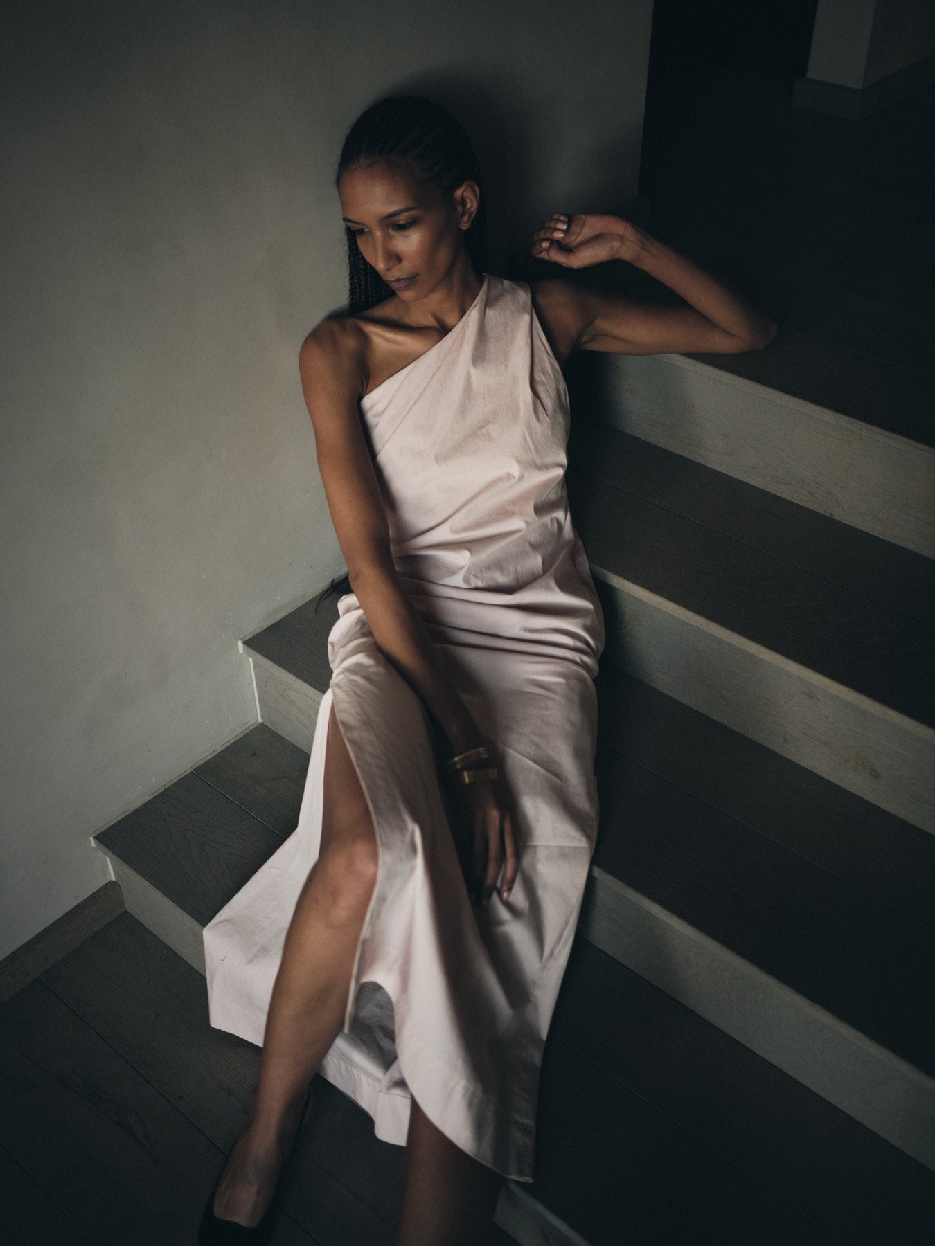 Aryana - Papery one shoulder long dress I Powder Powder XS 6 - Rabens Saloner