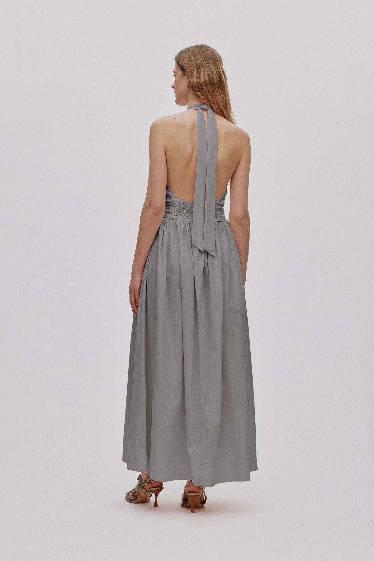 Izette - Poplin halter dress I Asphalt 2 - Rabens Saloner