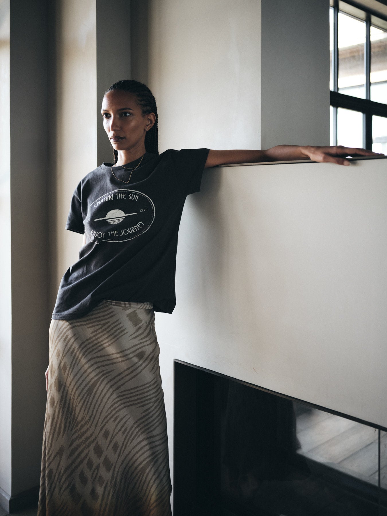 Ambla - Journey t-shirt I Faded black 4 - Rabens Saloner